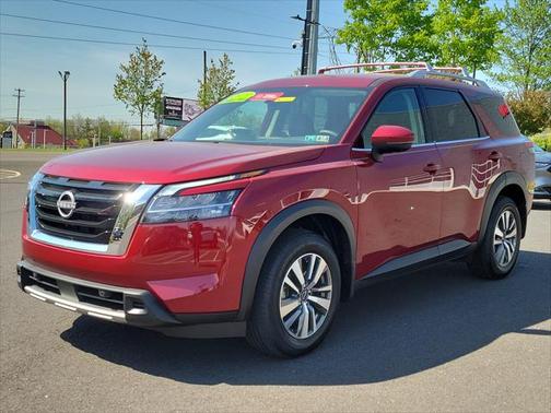 2023 Nissan Pathfinder SL 4WD