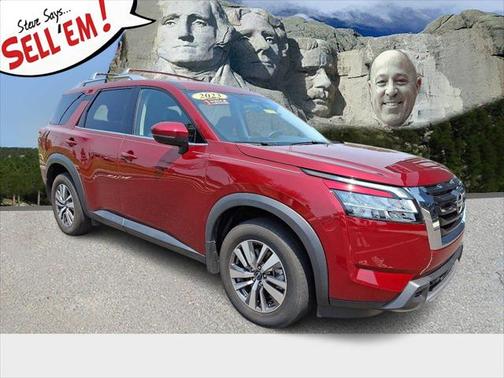2023 Nissan Pathfinder SL 4WD