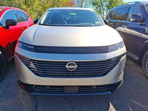 Champagne Silver Metallic 2025 Nissan Murano Platinum