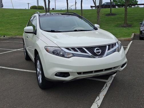 Glacier Pearl 2011 Nissan Murano SV