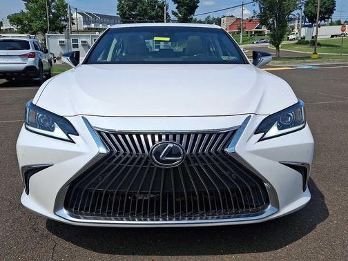 2021 Lexus ES 350 Base