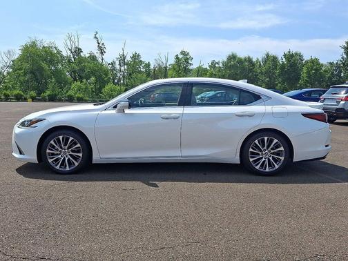2021 Lexus ES 350 Base