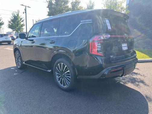 2025 Nissan Armada Platinum Reserve 4WD
