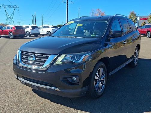 2019 Nissan Pathfinder SV