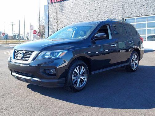 2019 Nissan Pathfinder SV