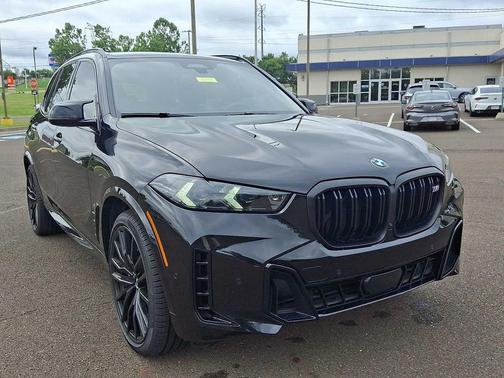2025 BMW X5 M60i