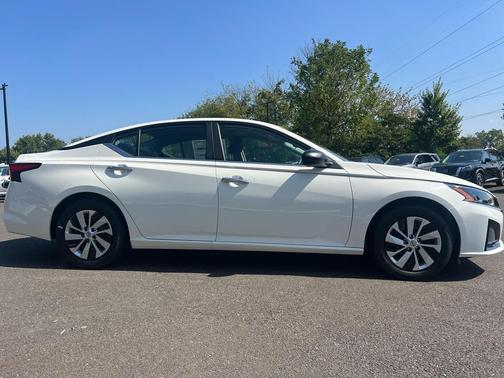 2025 Nissan Altima S FWD