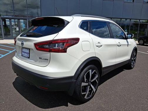 2021 Nissan Rogue Sport SL