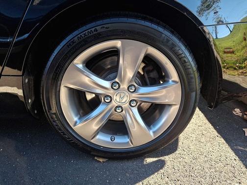 2012 Acura TL Technology
