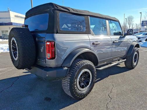 2022 Ford Bronco Base