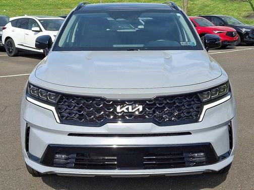 Wolf Gray 2023 Kia Sorento SX