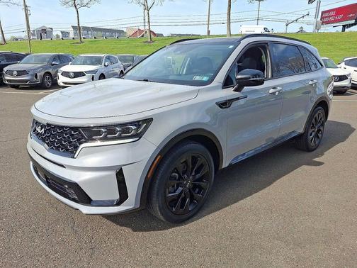 Wolf Gray 2023 Kia Sorento SX