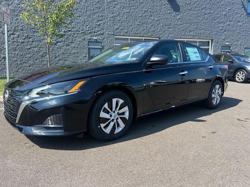 2025 Nissan Altima S FWD