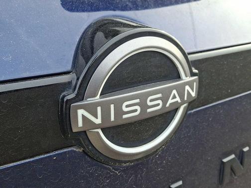 2023 Nissan Pathfinder Platinum 4WD