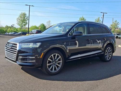 2019 Audi Q7 55 Premium Plus