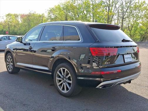 2019 Audi Q7 55 Premium Plus