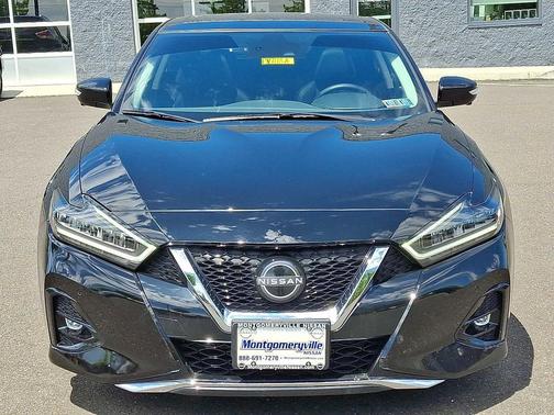 Super Black 2023 Nissan Maxima 3.5 Platinum