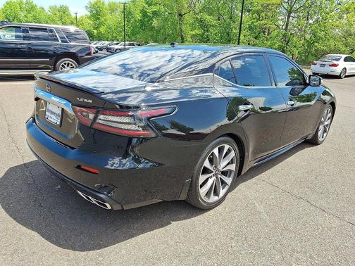 Super Black 2023 Nissan Maxima 3.5 Platinum