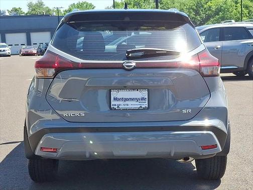 2024 Nissan Kicks SR