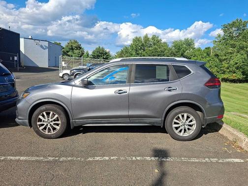 2020 Nissan Rogue SV