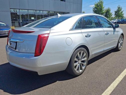 2014 Cadillac XTS Base