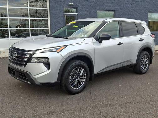 2025 Nissan Rogue S