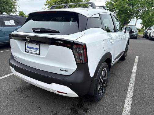Fresh Powder 2026 Nissan Kicks SV