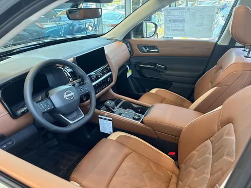 Deep Ocean Blue Pearl 2026 Nissan Pathfinder Platinum