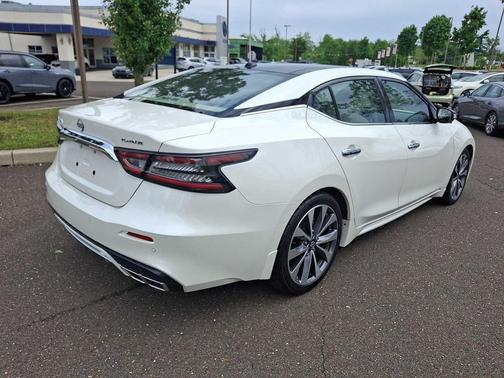 Pearl White Tricoat 2023 Nissan Maxima 3.5 Platinum
