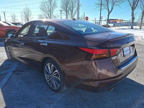 2023 Nissan Altima 2.5 SL