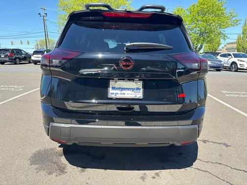 Super Black 2026 Nissan Rogue Rock Creek