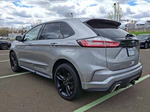 2020 Ford Edge ST