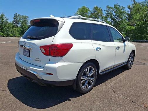2019 Nissan Pathfinder Platinum