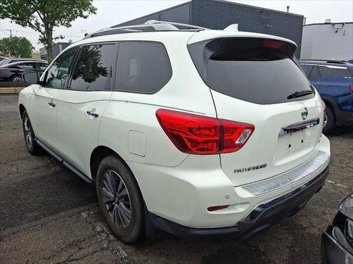 2020 Nissan Pathfinder SV 4WD