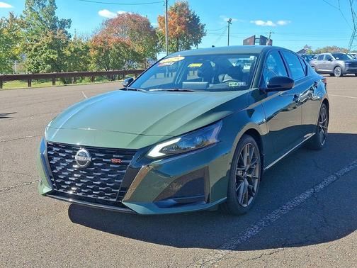 2025 Nissan Altima SR FWD