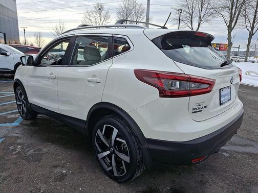 2021 Nissan Rogue Sport SL