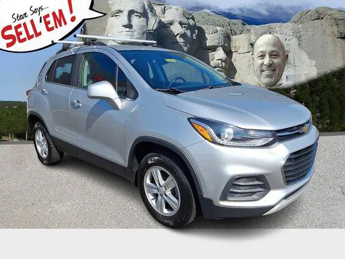 Silver Ice Metallic 2019 Chevrolet Trax LT