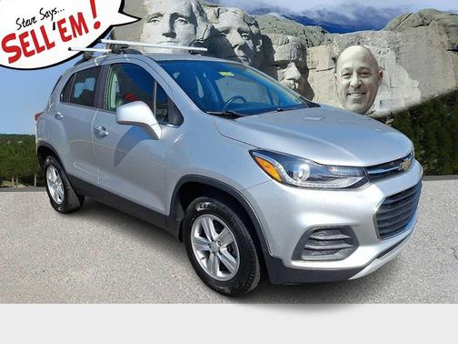 Silver Ice Metallic 2019 Chevrolet Trax LT