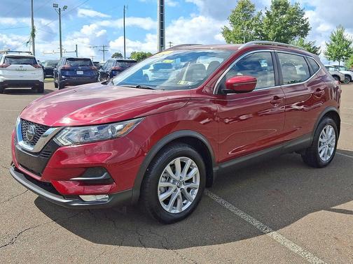 2022 Nissan Rogue Sport SV