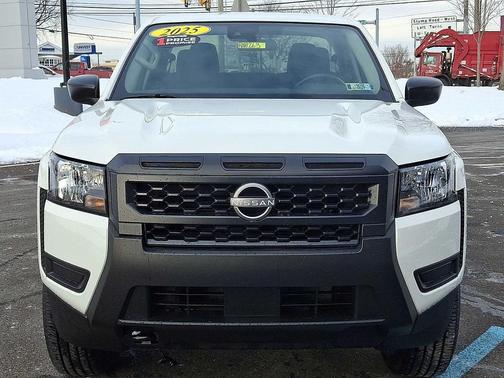 2025 Nissan Frontier S