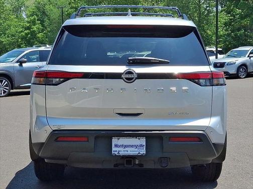 2024 Nissan Pathfinder SV 4WD
