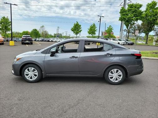 2024 Nissan Versa 1.6 S