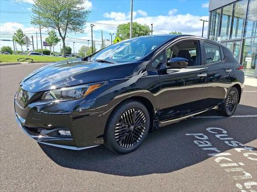 2024 Nissan Leaf SV PLUS