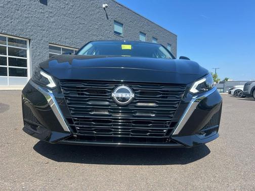 2025 Nissan Altima S FWD