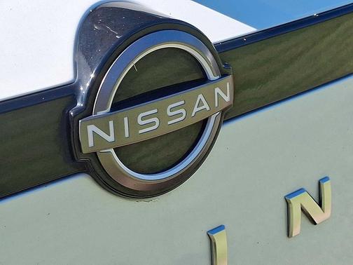 2023 Nissan Pathfinder Platinum 4WD