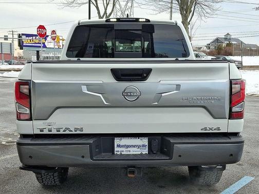 2023 Nissan Titan Platinum Reserve