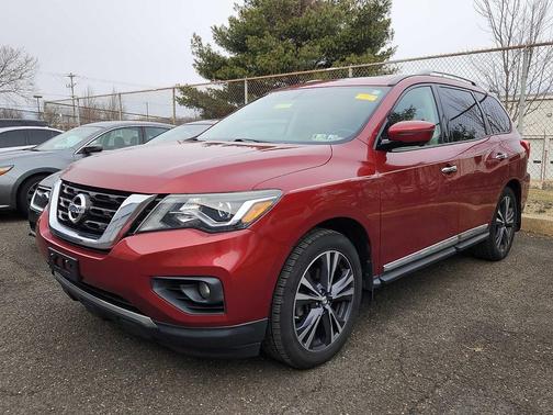 2017 Nissan Pathfinder Platinum