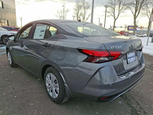 2025 Nissan Versa 1.6 S