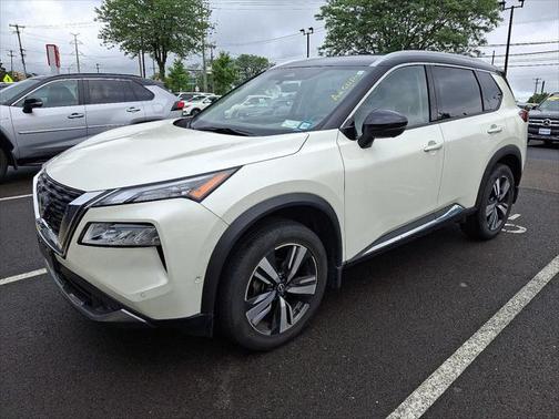 2022 Nissan Rogue SL