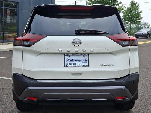 2022 Nissan Rogue SL